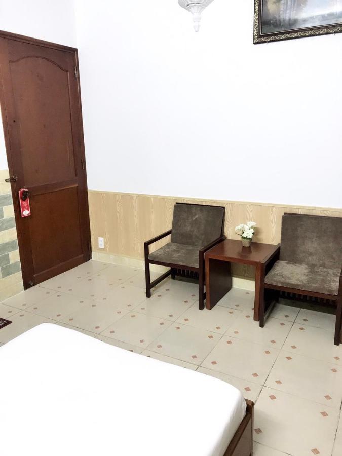 Huyen Tran Hotel Can Tho Exterior foto