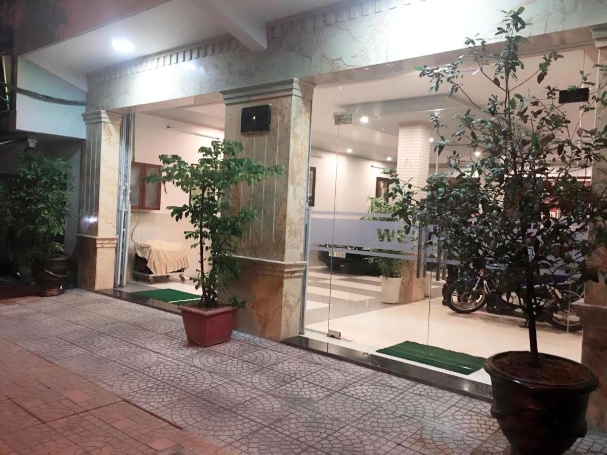 Huyen Tran Hotel Can Tho Exterior foto